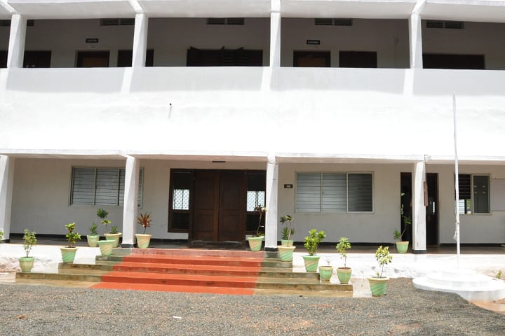 Sri Ram Nallamani Yadava College of Education campus in Tenkasi, Tamil Nadu, India — photo 1