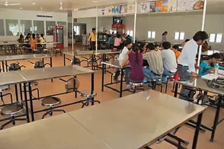 Shri Indra Ganesan Institute of Medical Science Siddha Medical College campus in Tiruchirappalli, Tamil Nadu, India — photo 3