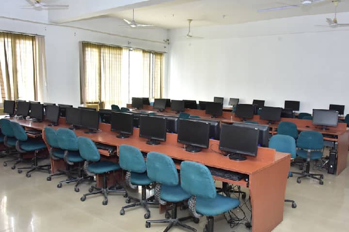 Parmarth College of Pharmacy campus in Hapur, Uttar Pradesh, India — photo 2