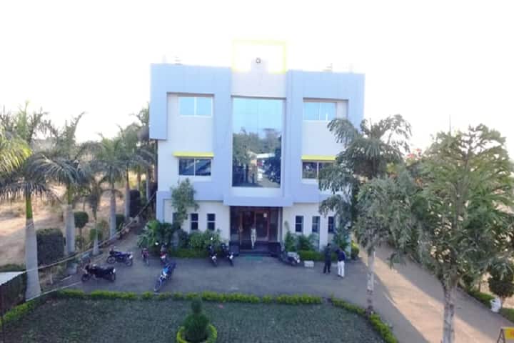 Devi Rukmani Shiksha Training Institute campus in Khargone, Madhya Pradesh, India — photo 1