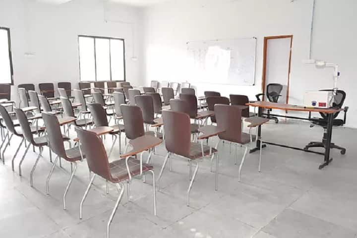 Real Institute of Management and Research campus in Nagpur, Maharashtra, India — photo 2