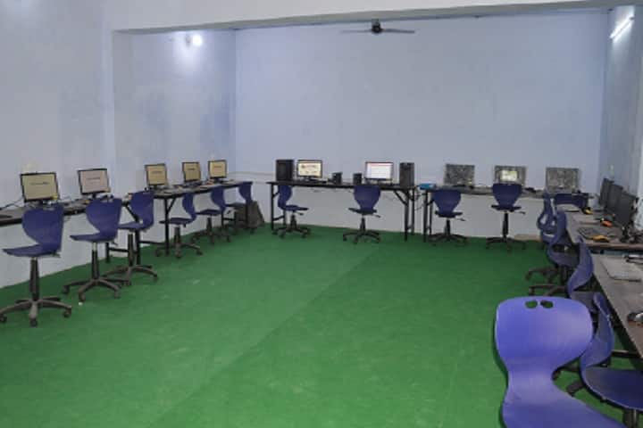Major SDS College of Pharmacy campus in Farrukhabad, Uttar Pradesh, India — photo 2