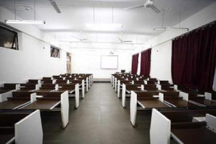 Gokhale Institute of Politics and Economics campus in Pune, Maharashtra, India — photo 2