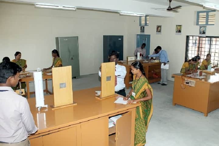 Thanthai Hans Roever College of Education campus in Perambalur, Tamil Nadu, India — photo 2
