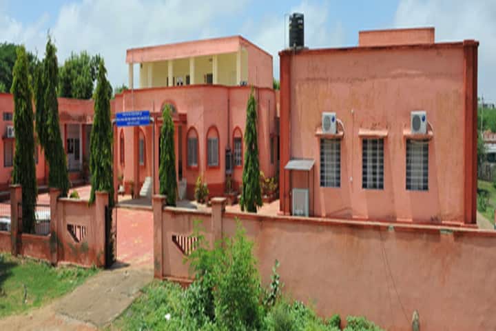 Haribhau Upadhyaya Teachers College for Women campus in Hatoondi, Rajasthan, India — photo 2