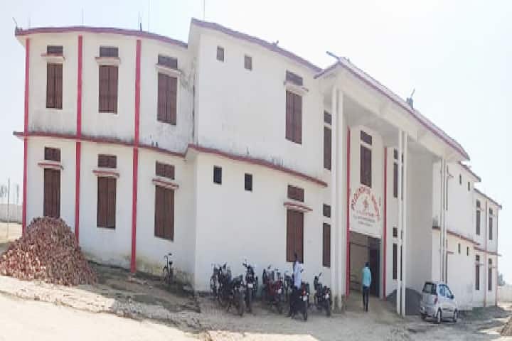 Pandit Deen Dayal Upadhyay College of Pharmacy campus in Sultanpur, Uttar Pradesh, India — photo 1
