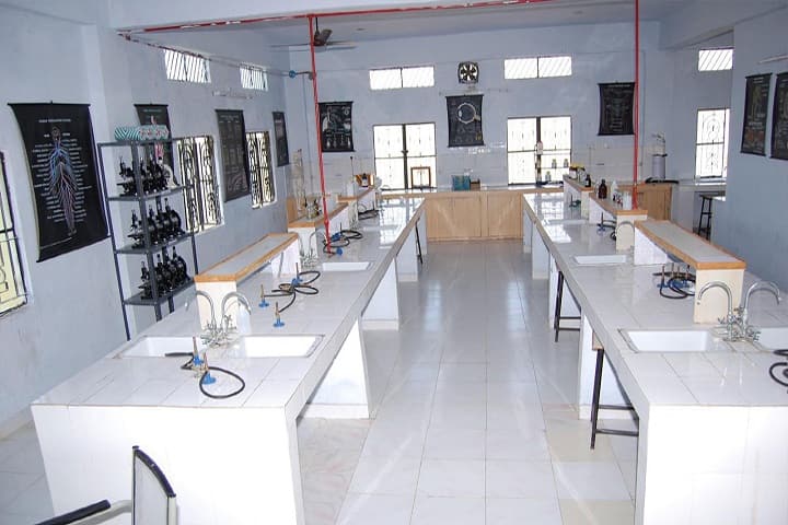 Pandit Deen Dayal Upadhyay College of Pharmacy campus in Sultanpur, Uttar Pradesh, India — photo 3