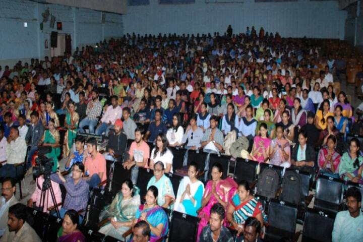 Dr Patangrao Kadam Mahavidyalaya campus in Sangli, Maharashtra, India — photo 4