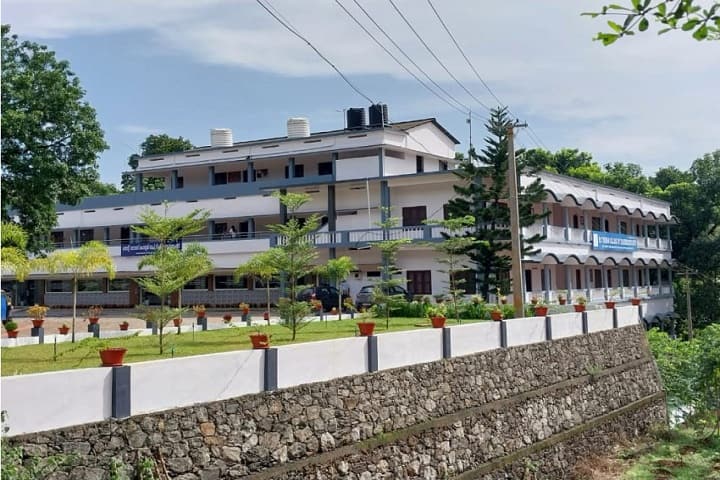 St Thomas College of Teacher Education campus in Thodupuzha, Kerala, India — photo 1