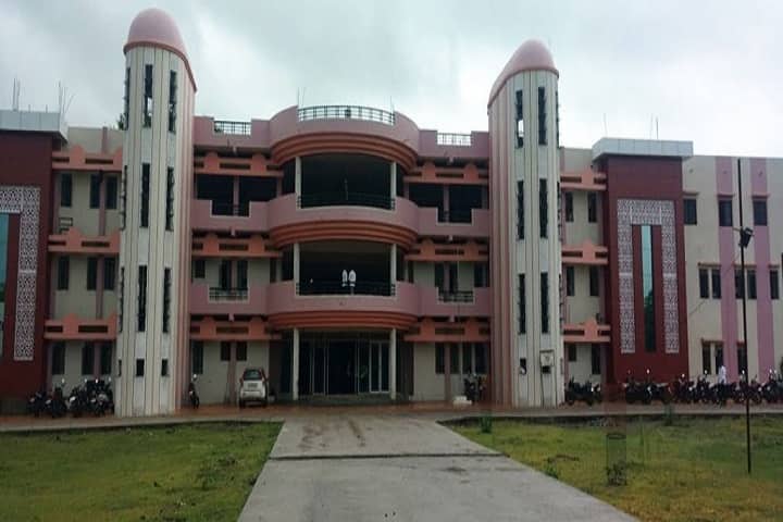 Lt Sunil Ramshingji Chunawale Ayurved College and Dr Hedgewar Rugnalaya campus in Buldhana, Maharashtra, India — photo 1