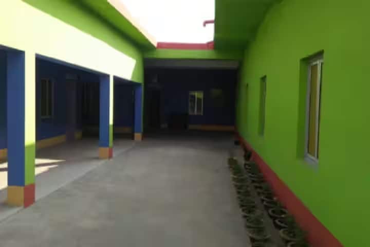 Rabindra Bhawan Teachers Training Institute campus in South Dinajpur, West Bengal, India — photo 2