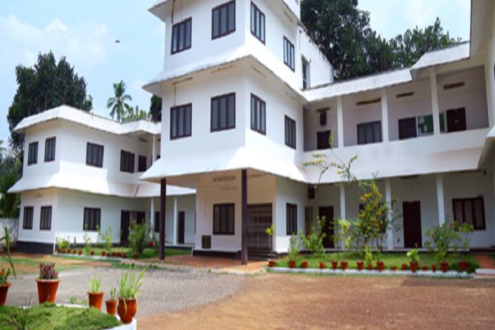 Haneefa Kunju Memorial College of Education campus in Umayanalloor, Kerala, India — photo 1