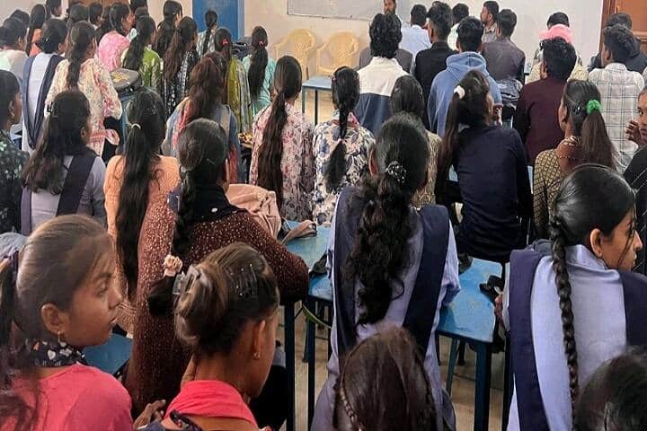 Ravindranath Tagore College campus in Banswara, Rajasthan, India — photo 2