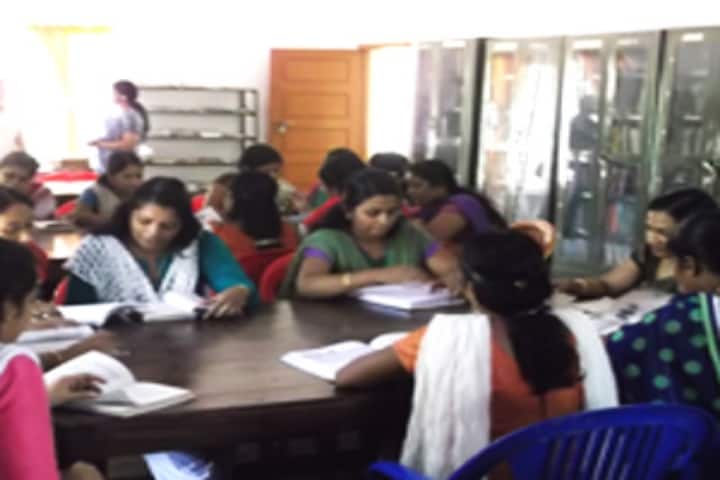 Dr Palpu Memorial SNDP Yogam College of Education campus in Kodungallur, Kerala, India — photo 2