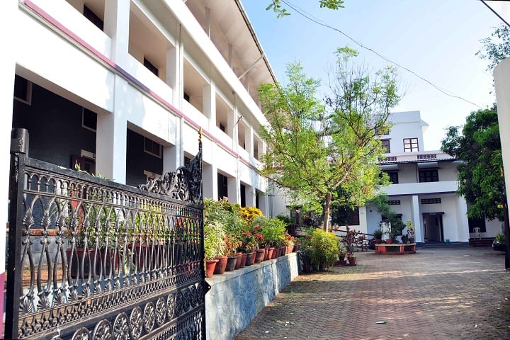 Mount Tabor Training College campus in Pathanapuram, Kerala, India — photo 2