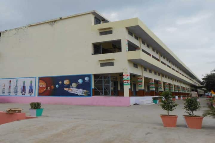 Swami Keshwanand Girls TT College campus in Laxmangarh, Rajasthan, India — photo 1