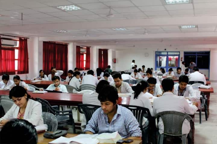 Era University campus in Lucknow, Uttar Pradesh, India — photo 5