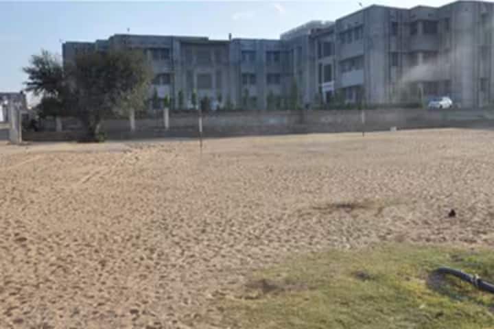 Dr Radhakrishnan Teacher Traning College campus in Nagaur, Rajasthan, India — photo 1