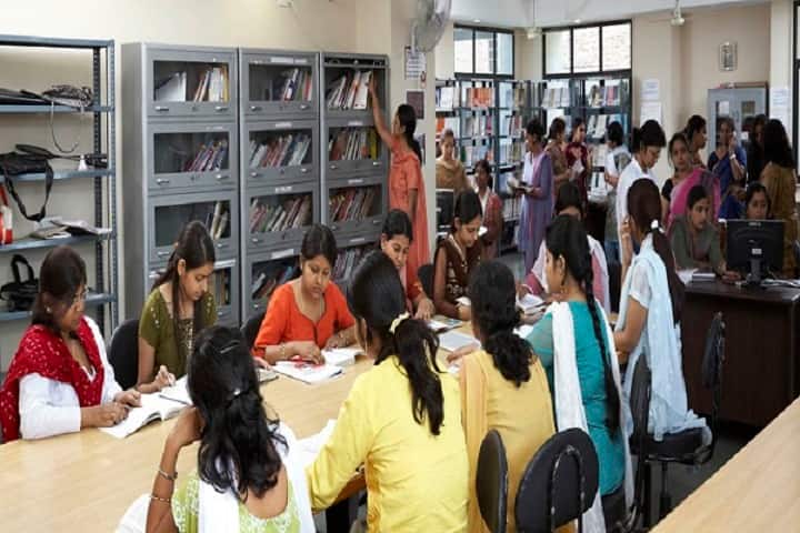 Shri Onkar Singh Memorial Women Teacher's Training College campus in Ajmer, Rajasthan, India — photo 4