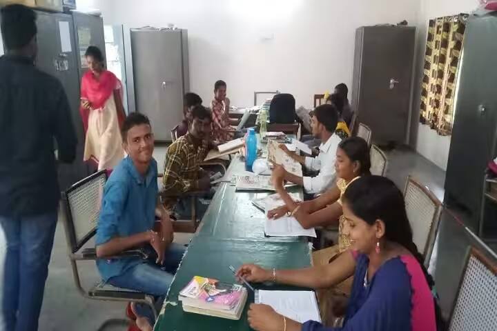 Government Degree College campus in Khammam, Telangana, India — photo 4