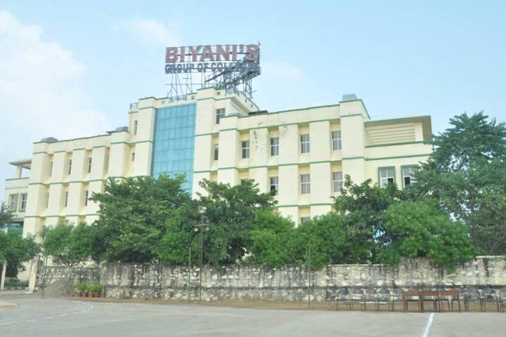 Biyani Institute of Science and Management for Girls campus in Jaipur, Rajasthan, India — photo 1