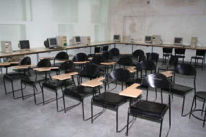Shri RN Memorial Mahila Teachers Training College of Education campus in Jodhpur, Rajasthan, India — photo 3