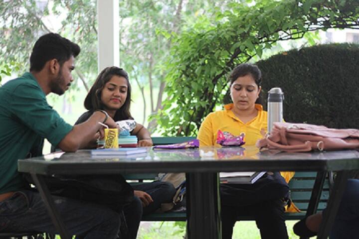 JLU School of Commerce and Economics campus in Chandanpura, Madhya Pradesh, India — photo 3