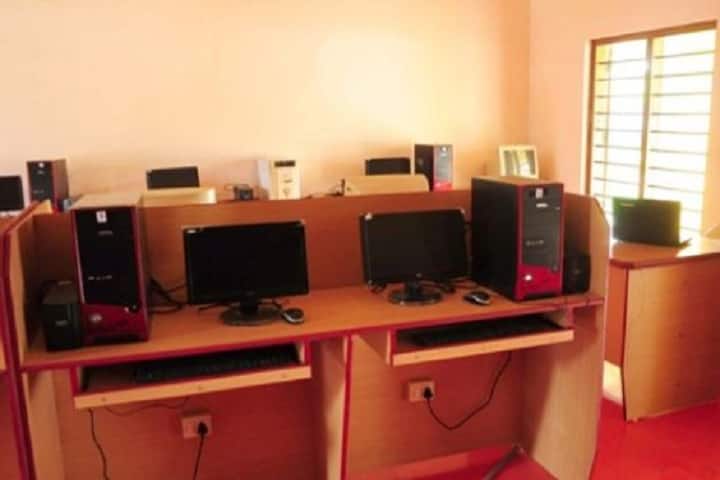 Sree Narayana College of Teacher Education campus in Kottapuram, Kerala, India — photo 3