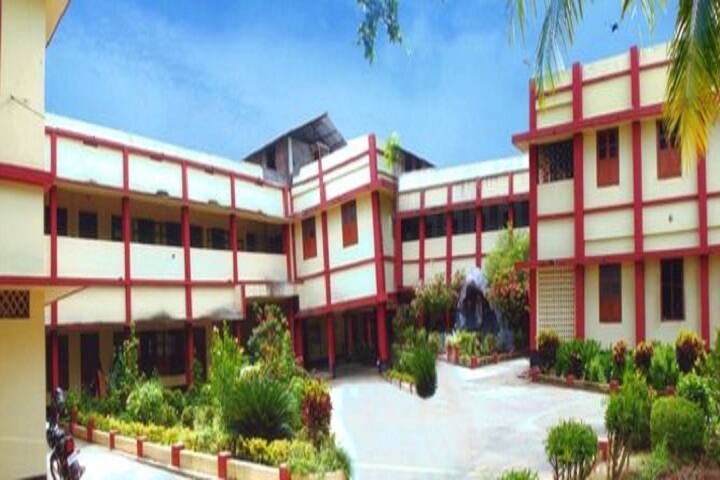 Holy Family College of Education for Women campus in Koduvayur, Kerala, India — photo 1