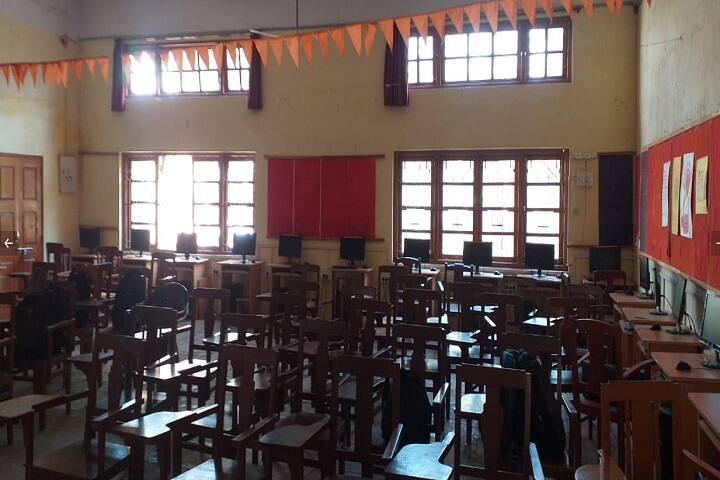 Damani Premratan Bhairuratan Dayanand College of Education campus in Solapur, Maharashtra, India — photo 6