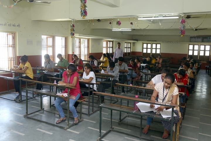Shrimati Vasantiben Ranchhodbhai Bhakta Panama Vav College of Education campus in Surat, Gujarat, India — photo 4