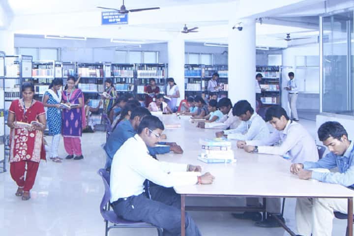 GKM College of Engineering and Technology campus in Chennai, Tamil Nadu, India — photo 6