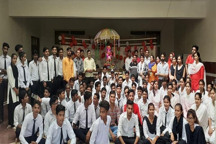 Shri Rawatpura Sarkar Institute of Pharmacy campus in Jhansi, Uttar Pradesh, India — photo 1