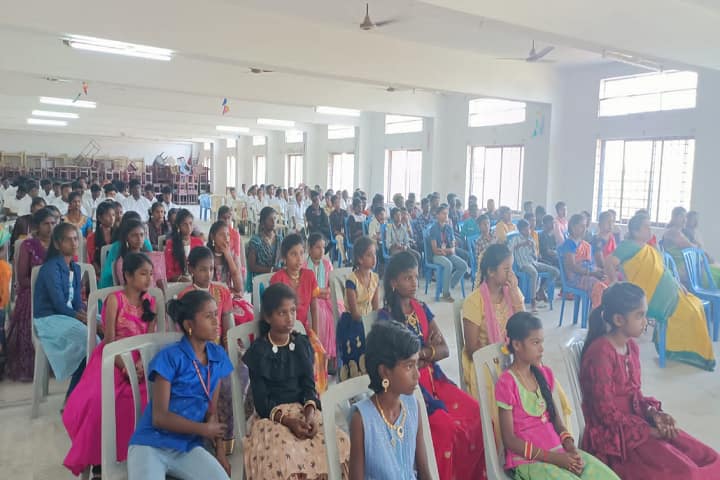 Pallavan Pharmacy College campus in Kancheepuram, Tamil Nadu, India — photo 2