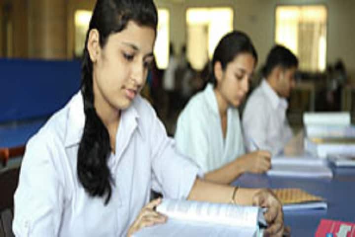 Padmashree Dr DY Patil Institute of Pharmacy campus in Akurdi, Maharashtra, India — photo 2