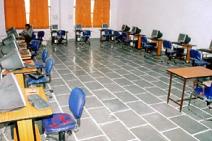Pacific College of Pharmacy campus in Debari, Rajasthan, India — photo 4