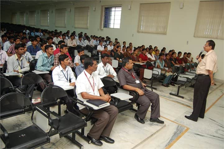 Muthayammal Engineering College campus in Namakkal, Tamil Nadu, India — photo 3