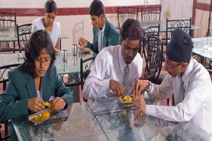 JK Institute of Pharmacy campus in Bilaspur, Chhattisgarh, India — photo 6