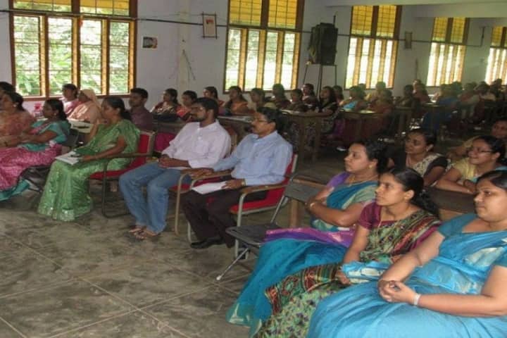 Mar Severios College of Teacher Education campus in Mallappally, Kerala, India — photo 5