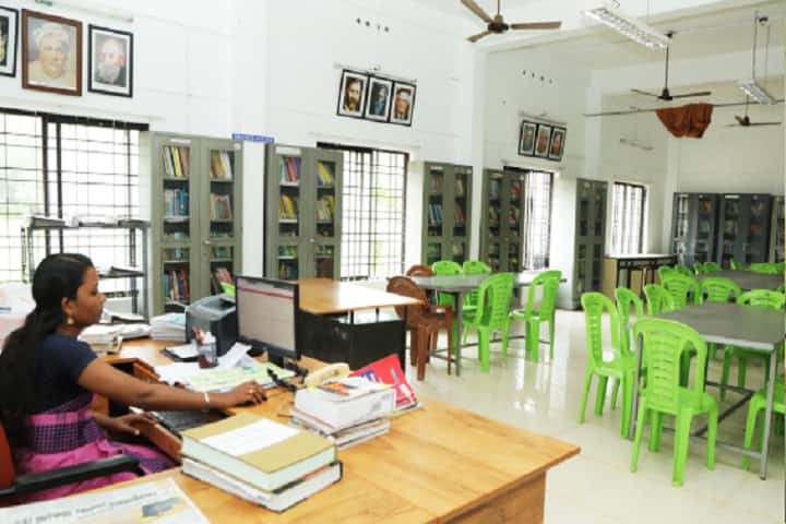 MES Training College campus in Ernakulam, Kerala, India — photo 3