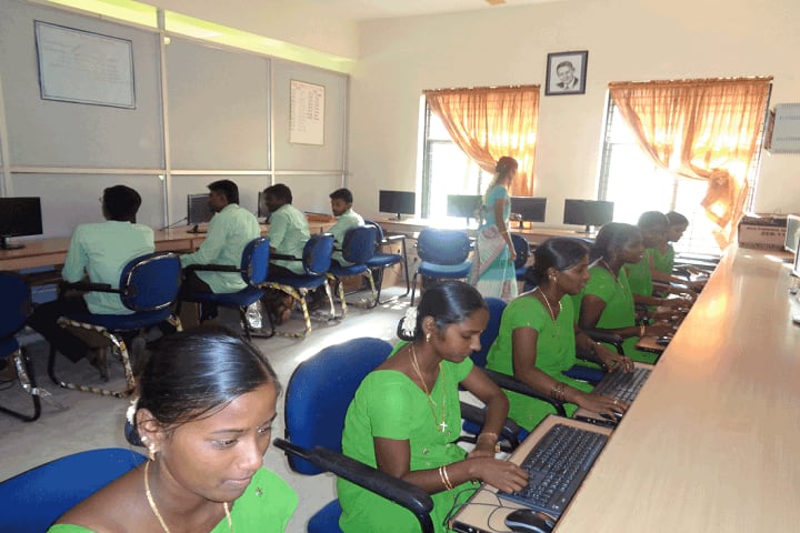 S Veerasamy Chettiar College of Education campus in Tirunelveli, Tamil Nadu, India — photo 2