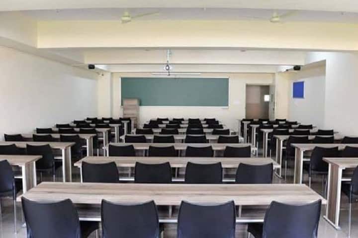 Centre for Management Studies campus in Bangalore, Karnataka, India — photo 4