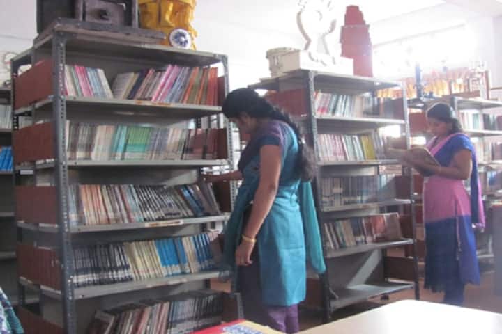 SN Training College campus in Ernakulam, Kerala, India — photo 4