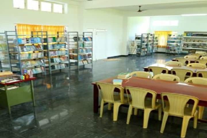 St Xavier's Training College for Women campus in Aluva, Kerala, India — photo 4