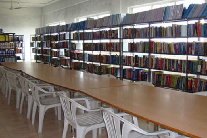 Shri Indra Ganesan Institute of Medical Science College of Pharmacy campus in Tiruchirappalli, Tamil Nadu, India — photo 3