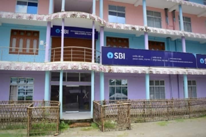 Krishnaguru Adhyatmik Visvavidyalaya campus in Barpeta, Assam, India — photo 4