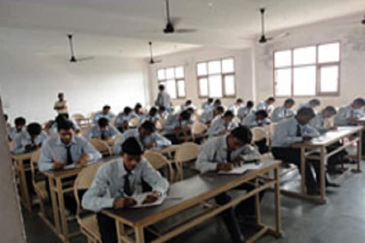 Shri Gopichand College of Pharmacy campus in Baghpat, Uttar Pradesh, India — photo 2