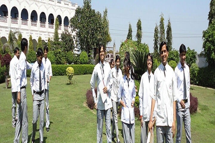 Shri Gopichand College of Pharmacy campus in Baghpat, Uttar Pradesh, India — photo 6