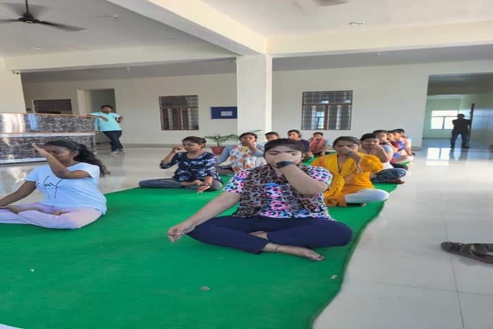 Shri Gulab Singh College of Pharmacy campus in Auraiya, Uttar Pradesh, India — photo 2