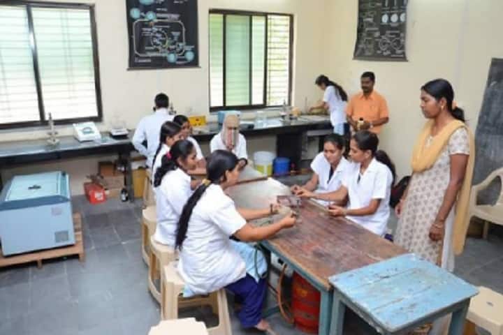 Indira Gandhi College campus in Nanded, Maharashtra, India — photo 3